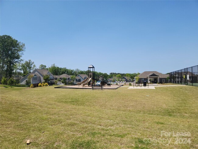 Building Photo - 1009 Gabardine Ln