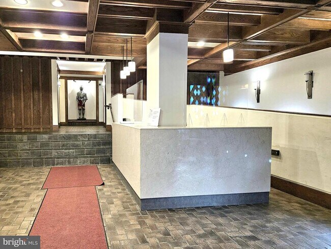 Building Photo - 1280 21st St NW