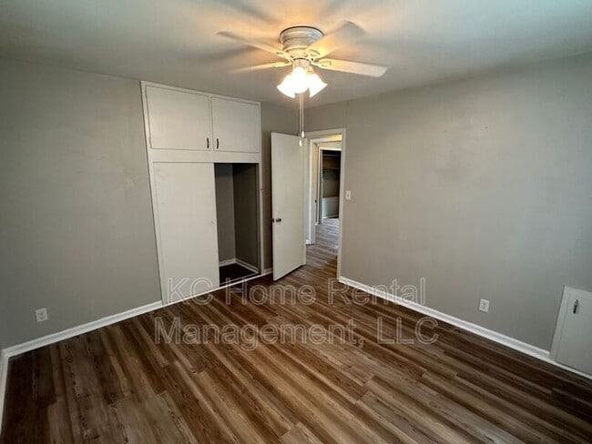 Building Photo - 804 NE 66th Terrace