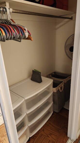 Building Photo - 2800 Wisconsin Ave NW