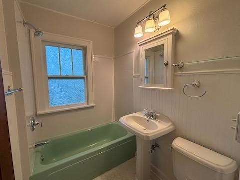 bathroom tub and shower tile flooring - 921 Clarence Ct