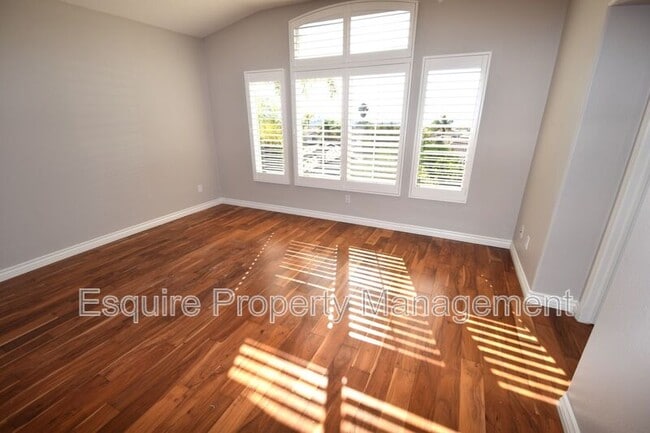 Building Photo - 2881 Silk Oak Ave