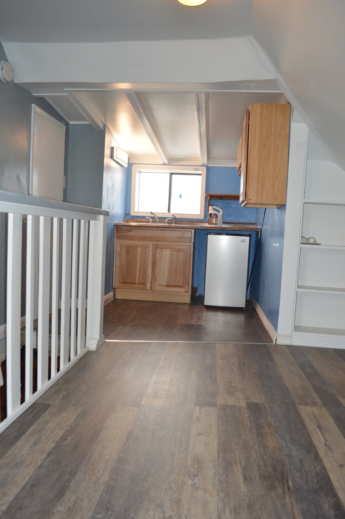 Building Photo - 430 S Holladay Dr