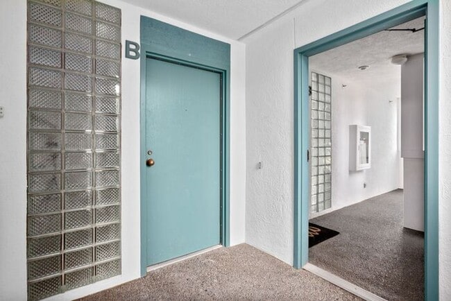 Building Photo - Stunning ALKI WATERFRONT Condo Overlooking Majestic Puget Sound!