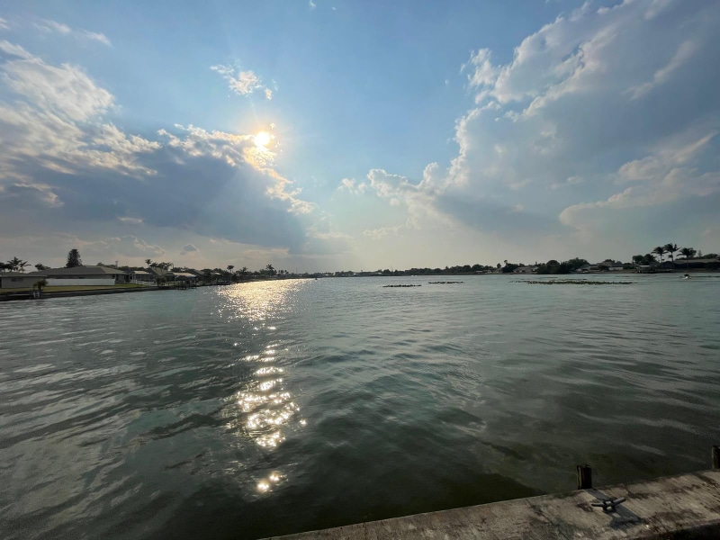 Building Photo - 546 SE 5th Ave