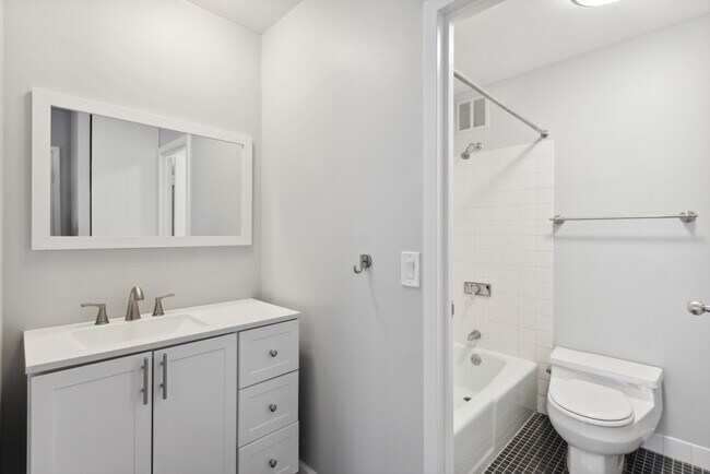 Building Photo - 155 N Harbor Dr