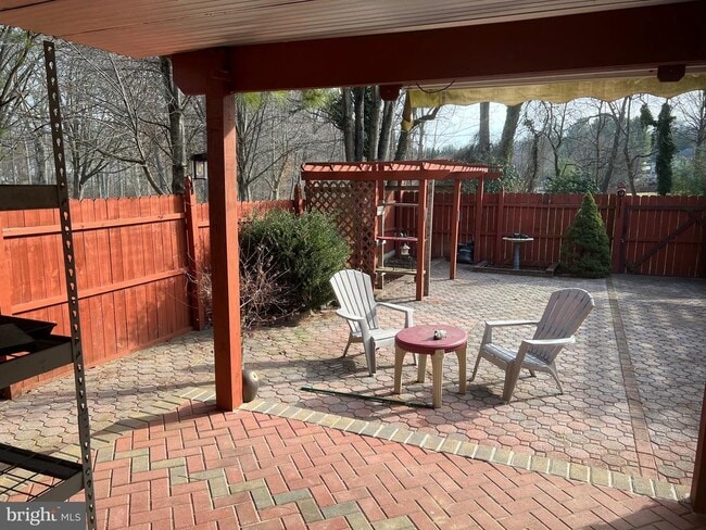 Building Photo - 283 Point to Point Square