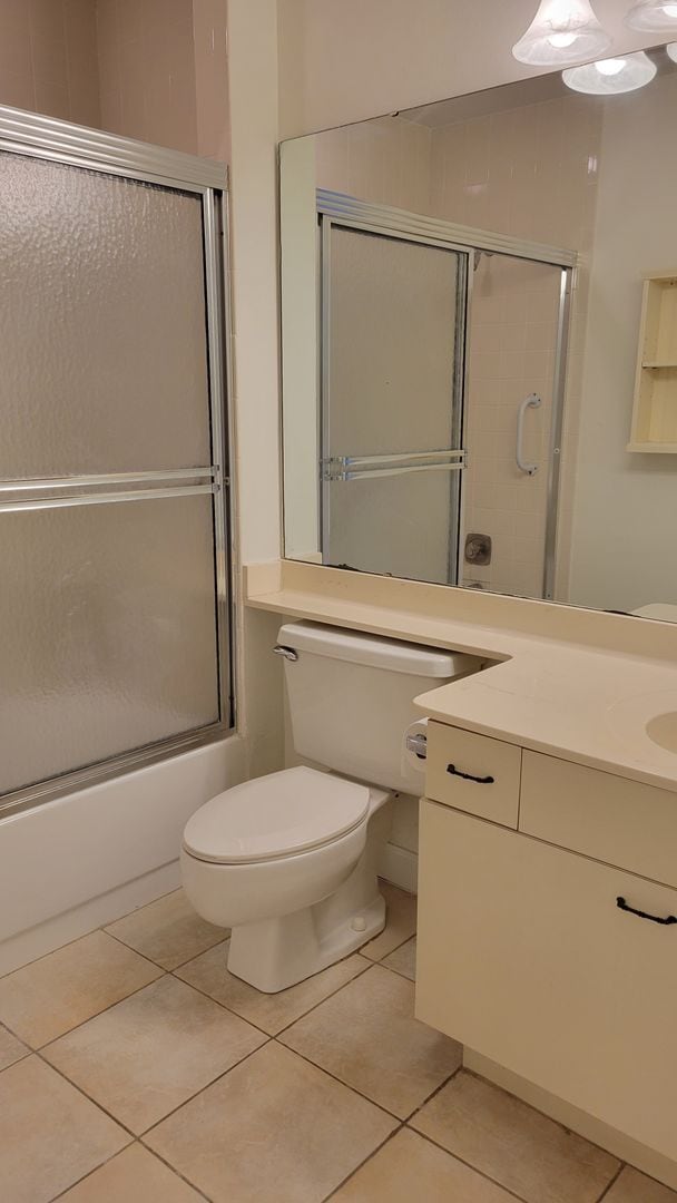 Building Photo - Annual unfurnished  renovated 2/2 villa in...