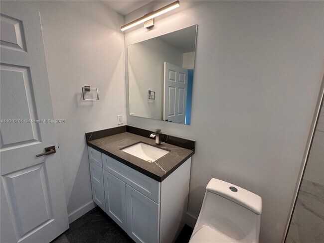 Building Photo - 2430 NW 22nd Rd