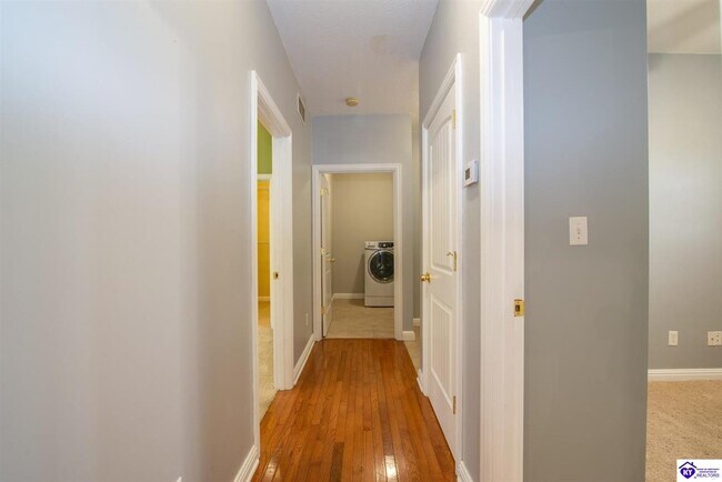 Building Photo - 45 Crosslin Ct