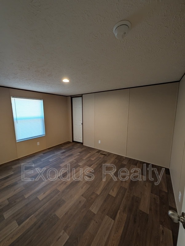 Building Photo - 20 Gibbs Rd