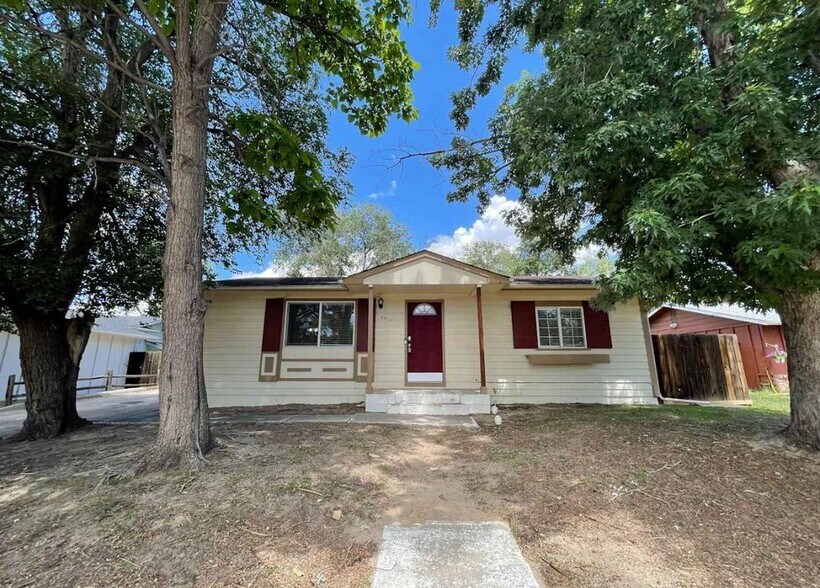 Building Photo - 12386 W Roma Ave