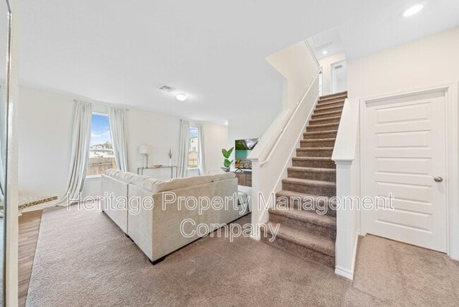 Building Photo - 10643 Military Dr W