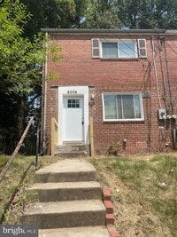 Building Photo - 6004 Madison St