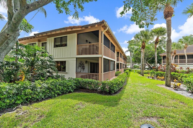 Building Photo - 413 Brackenwood Ln S