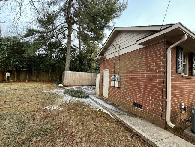 Building Photo - 2923 Amity Garden Ct