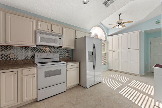 Building Photo - 6619 Imperial Oak Ln