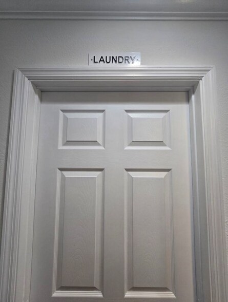 Building Photo - 9591 SW 52nd Terrace