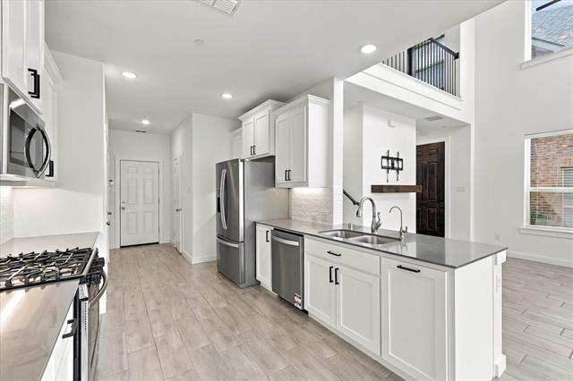 Building Photo - 2737 Splendor Ln