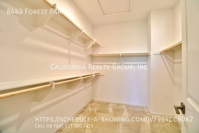 Building Photo - 8443 Forest Park St