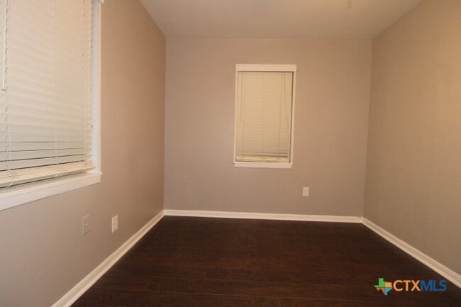 Building Photo - 2104 Brantley Ave