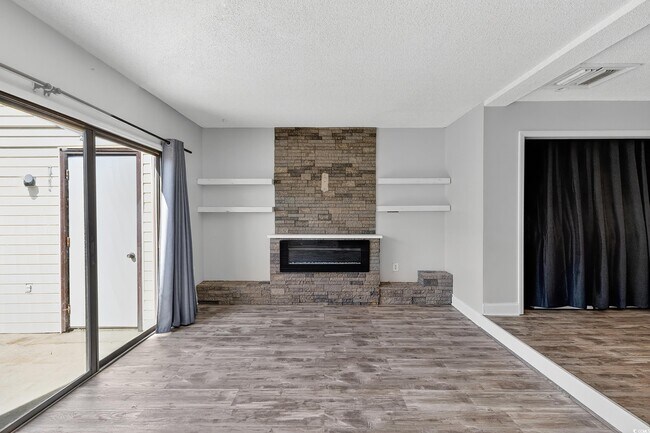 Building Photo - 1012 Possum Trot Rd