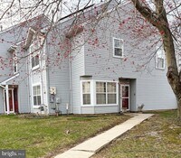 Building Photo - 430 Whitman Ln