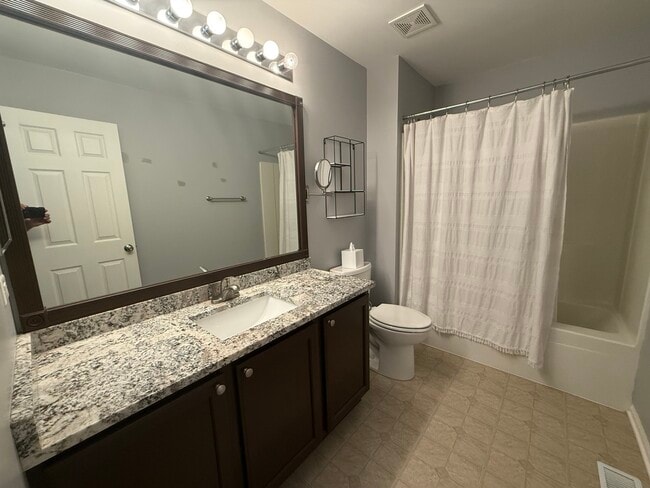 Building Photo - 2340 Hudson Cir