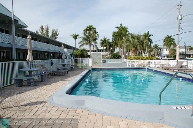 Building Photo - 600 Layne Blvd