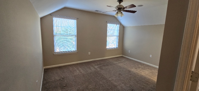 Building Photo - 547 Farmborough Ct