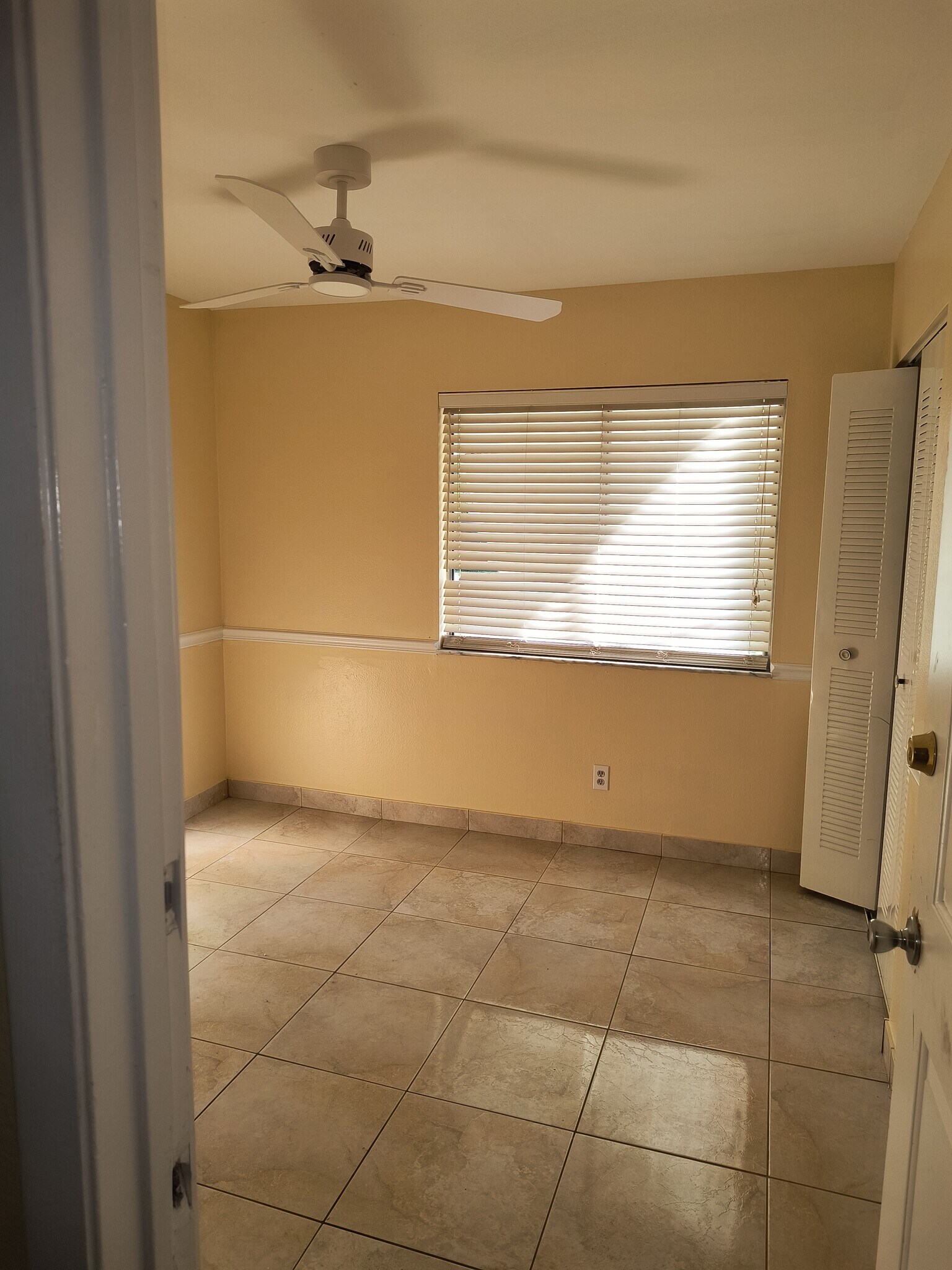 BEDROOM 2 - 399 SE Oakridge Dr