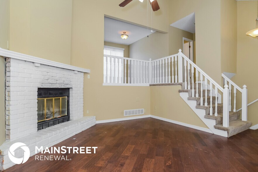 Building Photo - 1126 E Elizabeth St