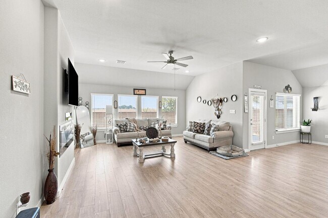 Building Photo - 247 Half Moon Dr