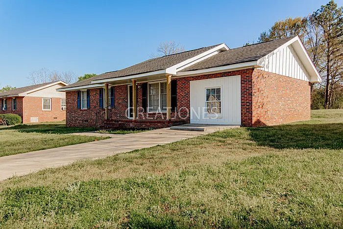 Building Photo - 4 N Kings Dr