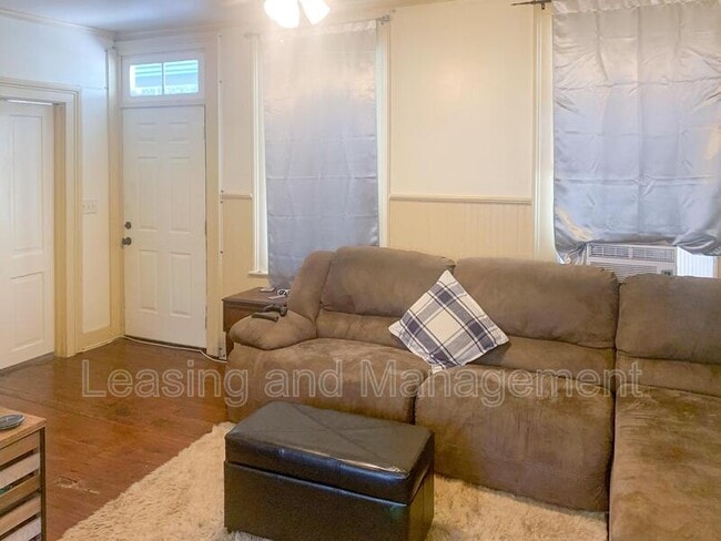 Building Photo - 25 George St