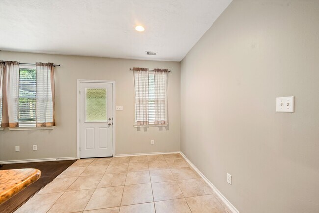 Building Photo - 3 Whitekirk Pl