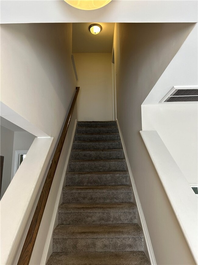 Building Photo - 550 JP Stevens Rd