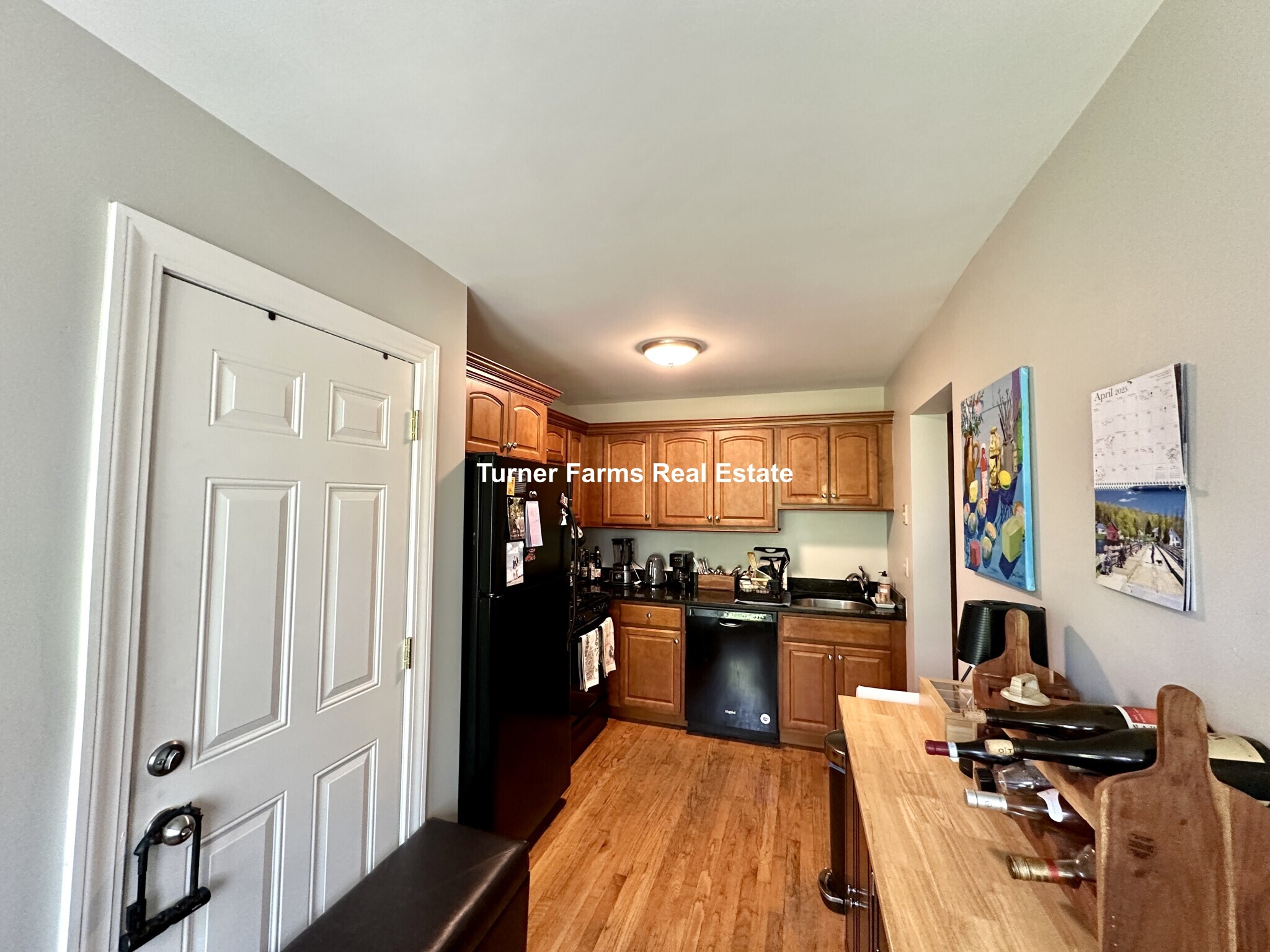 Building Photo - 346 Putnam Ave