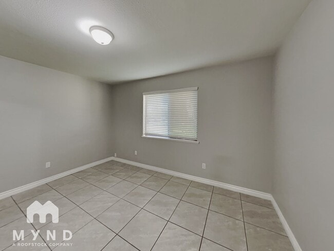 Building Photo - 4744 O'Bannon Dr