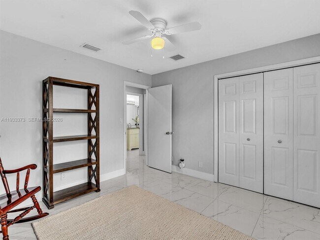 Building Photo - 406 Sailboat Cir