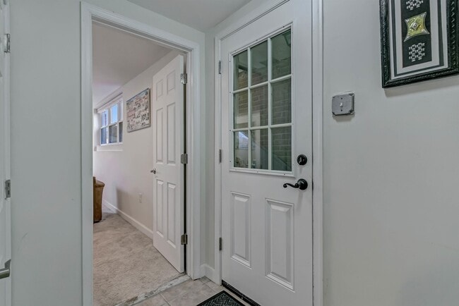 Building Photo - 6612 Kerns Rd