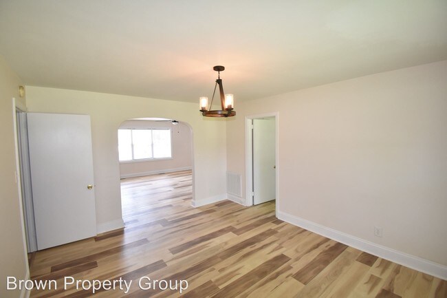 Building Photo - 453 Sheffield Ct