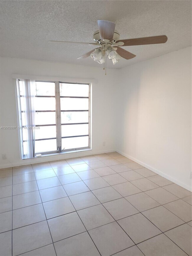 Building Photo - 4505 Treehouse Ln