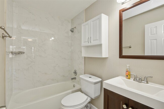 Building Photo - 18242 Mayfield Meadow Ln