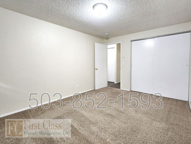 Building Photo - 10058 SW Garrett St