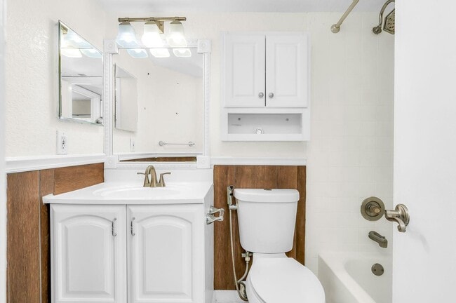 Building Photo - 2455 NW 89th Dr