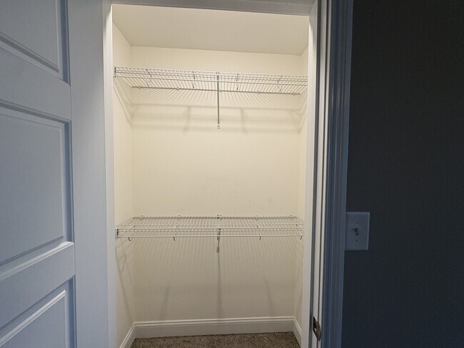 Building Photo - 235 Dugger Dr