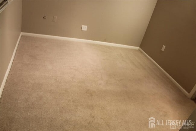 Building Photo - 5219 Ravens Crest Dr