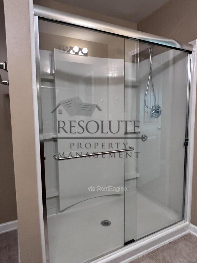 Building Photo - 240 Lynchwick Ln