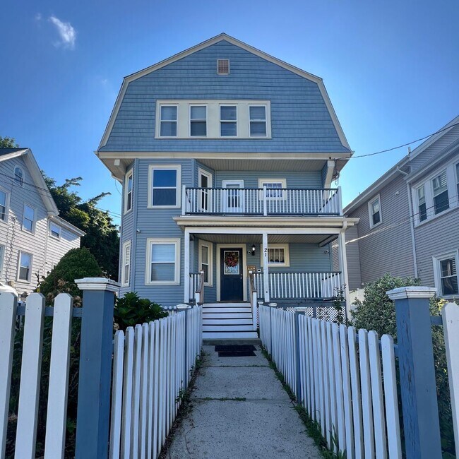 Primary Photo - 21 Kittredge St